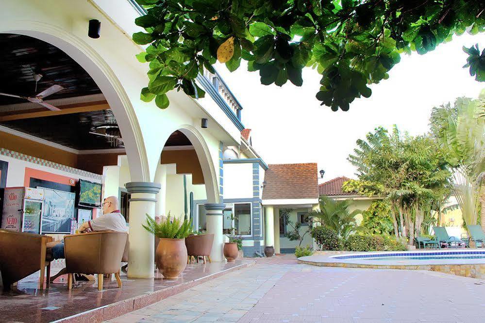 Grand Casamora Hotel Ogbodjo Exterior photo