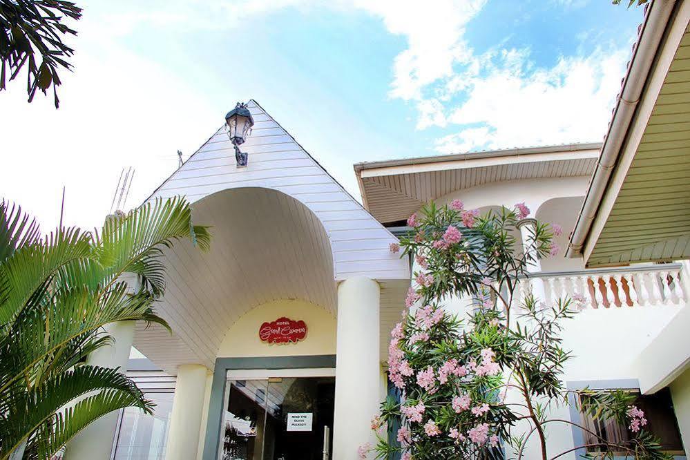 Grand Casamora Hotel Ogbodjo Exterior photo